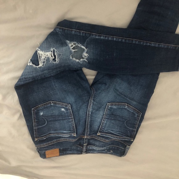 American eagle ripped jeans - Picture 2 of 4